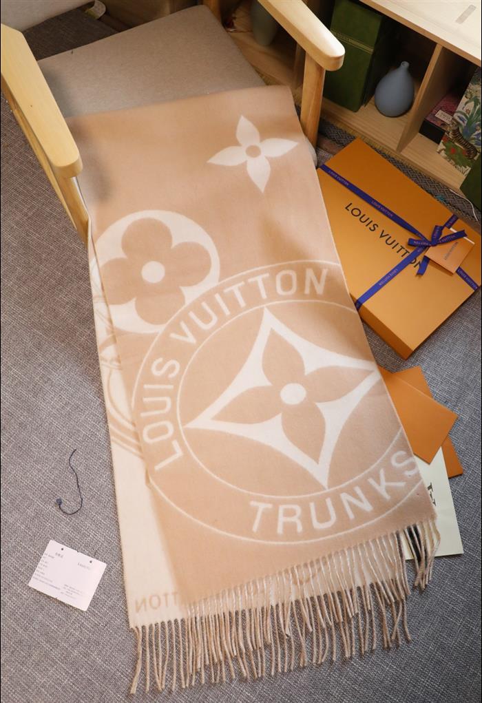 2026116111056285 450